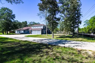 12446 Willis Waukegan Rd, Conroe, TX 77303 - Photo 2