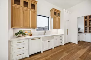 320 W 32nd St, Houston, TX 77018 - Photo 10
