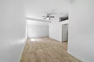 12330 Tambourine Dr, Houston, TX 77477 - Photo 18