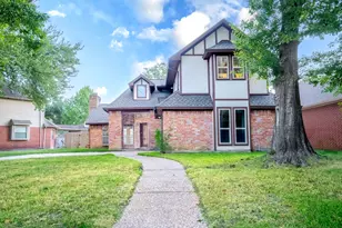 4219 Meadowchase Ln, Houston, TX 77014 - Photo 2