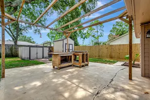 315 Knoll Forest Dr, League City, TX 77573 - Photo 32