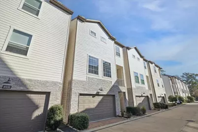 10926 Brookeshire Chase Lane, Houston, TX 77043 - Photo 2