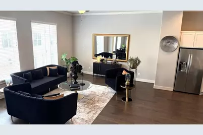 10926 Brookeshire Chase Lane, Houston, TX 77043 - Photo 16