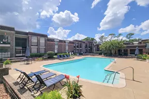7575 Katy Fwy, Houston, TX 77024 - Photo 20