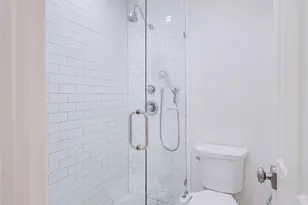 7575 Katy Fwy, Houston, TX 77024 - Photo 14
