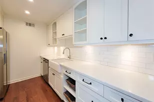 7575 Katy Fwy, Houston, TX 77024 - Photo 10