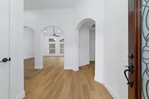 11407 E Lakewood Forest N Ct, Tomball, TX 77377 - Photo 4