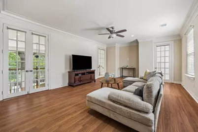 5152 Huckleberry Circle, Houston, TX 77056 - Photo 22