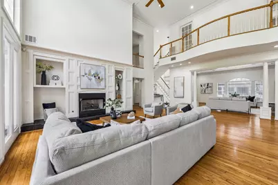 5152 Huckleberry Circle, Houston, TX 77056 - Photo 2