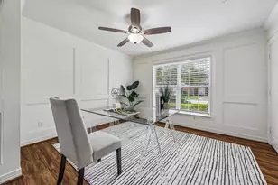 5152 Huckleberry Cir, Houston, TX 77056 - Photo 12