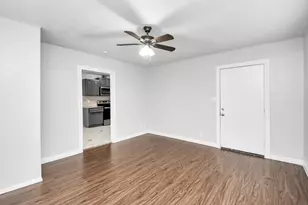 116 Marian St, Baytown, TX 77520 - Photo 32