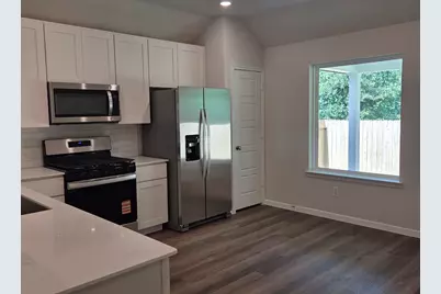 13621 Brook Trout Drive, Conroe, TX 77384 - Photo 4