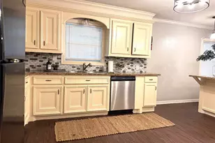 1813 Hatwell St, Houston, TX 77023 - Photo 8