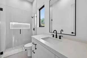 6534 Corbin St, Houston, TX 77055 - Photo 16