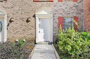 2030 Plantation Dr, Conroe, TX 77301 - Photo 2