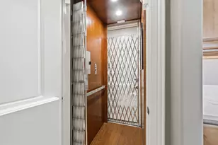 15426 Oyster Creek Ln, Sugar Land, TX 77478 - Photo 24