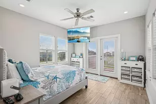 22212 Cantina Dr, Galveston, TX 77554 - Photo 18