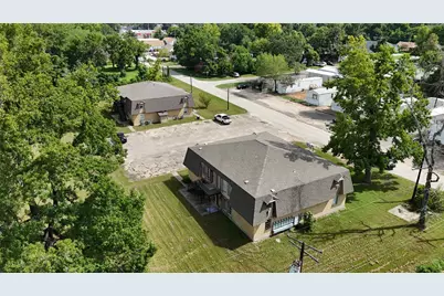 606 W Powell Street, Willis, TX 77378 - Photo 6