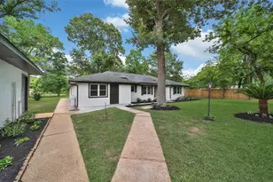 27307 Longbow St, Magnolia, TX 77354 - Photo 2