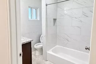 8215 Leader St, Houston, TX 77036 - Photo 12