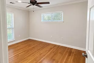 8215 Leader St, Houston, TX 77036 - Photo 14