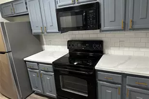 10378 Briar Forest Dr, Houston, TX 77042 - Photo 2