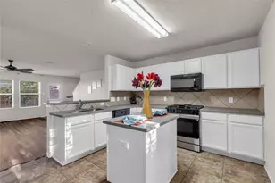 3050 Thicket Path Way, Katy, TX 77493 - Photo 6