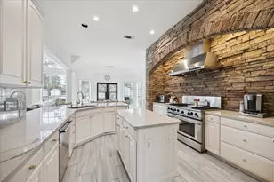 9120 Hilldale St, Spring Valley Village, TX 77055 - Photo 6