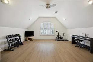 9120 Hilldale St, Spring Valley Village, TX 77055 - Photo 28