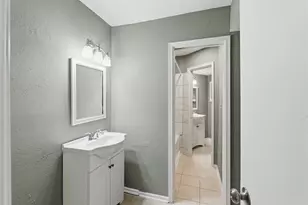 8321 Nairn St, Houston, TX 77074 - Photo 12