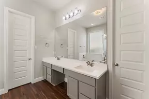 9808 Sweet Flag Ct, Conroe, TX 77385 - Photo 18