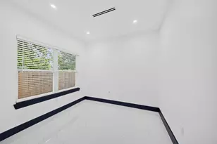 7831 Sandy St, Houston, TX 77028 - Photo 16