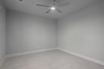 3231 Bushy Hawthorne Drive, Conroe, TX 77301 - Photo 12