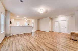 8827 Willet St, Baytown, TX 77521 - Photo 4