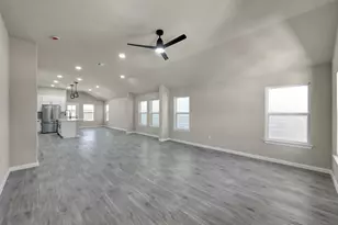 106 Harbor Ct Dr, Conroe, TX 77356 - Photo 32