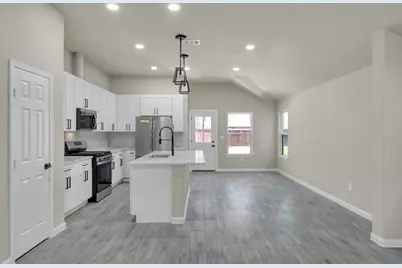 106 Harbor Court Drive, Conroe, TX 77356 - Photo 10