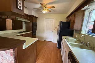 12814 Crow Valley Ln, Houston, TX 77099 - Photo 4