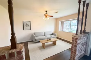 12814 Crow Valley Ln, Houston, TX 77099 - Photo 2