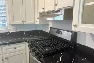 9007 Dunlap St, Houston, TX 77074 - Photo 8