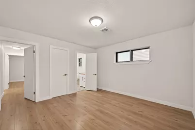 325 Hargett Street, Clute, TX 77531 - Photo 22