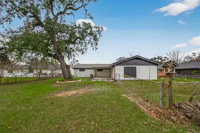325 Hargett Street, Clute, TX 77531 - Photo 40