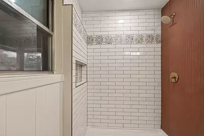 325 Hargett Street, Clute, TX 77531 - Photo 20