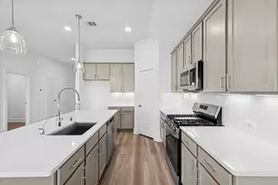 16952 Jim Sharp Dr, Montgomery, TX 77316 - Photo 2