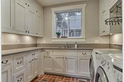 10928 Lake Forest Drive, Conroe, TX 77384 - Photo 38