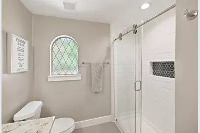 2321 Chestnut Oak Place, The Woodlands, TX 77380 - Photo 36