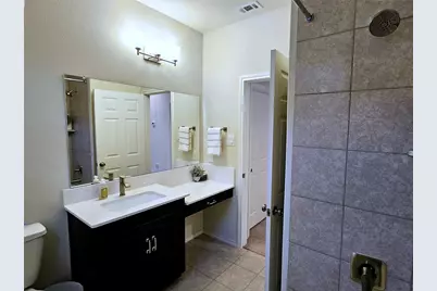 3234 Longleaf Meadows Drive, Houston, TX 77063 - Photo 24