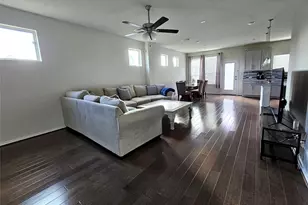 3234 Longleaf Meadows Dr, Houston, TX 77063 - Photo 6