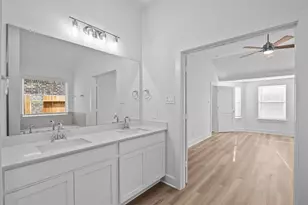 562 Bluebell Maiden Ct, Magnolia, TX 77354 - Photo 10