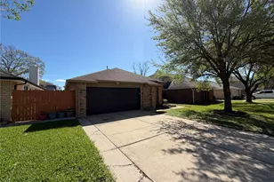 12331 Grove Meadow Dr, Stafford, TX 77477 - Photo 1