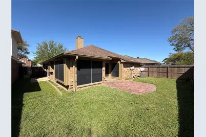 12331 Grove Meadow Drive, Stafford, TX 77477 - Photo 4